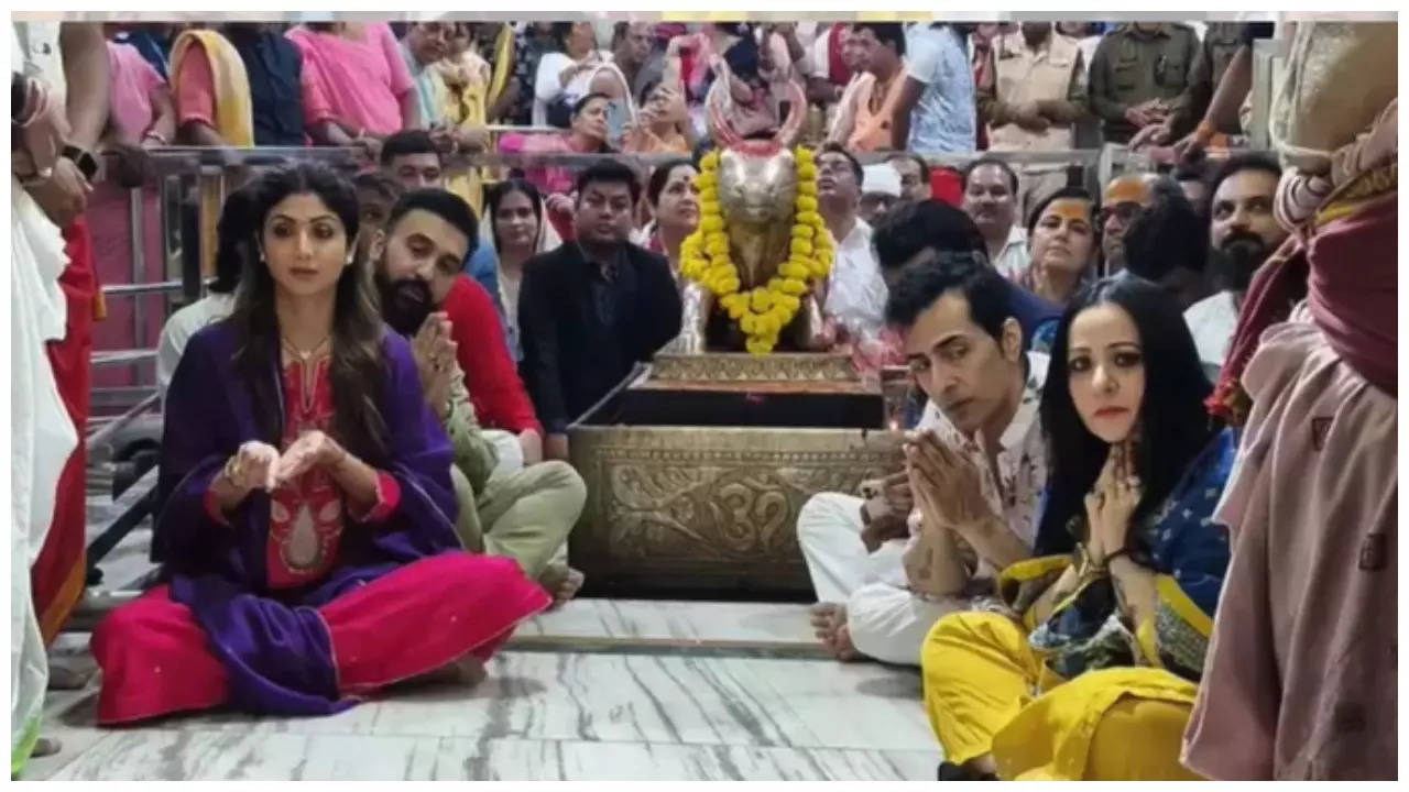 Shilpa and Raj Kundra visit Mahakaleshwar Temple