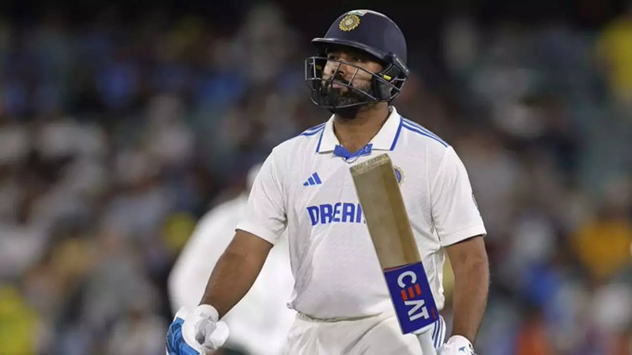 ‘Can do two things’: Ex-batting coach’s tips for Rohit to regain form