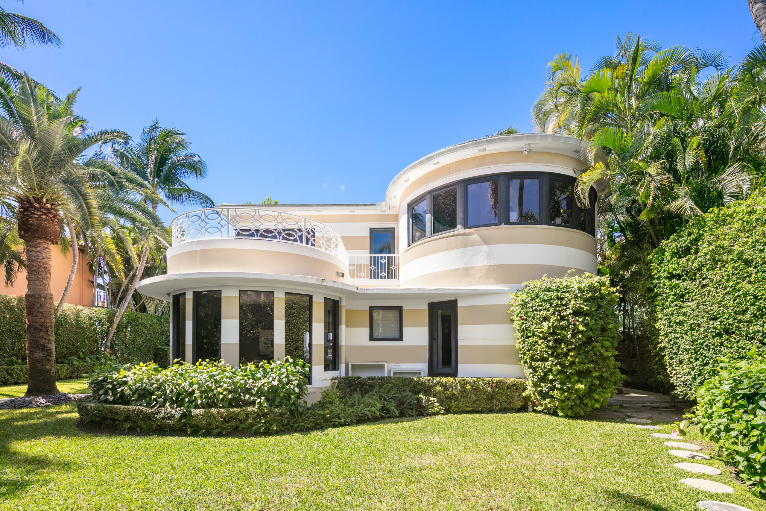 ‘Shark Tank’ investor Rohan Oza pays .51M in cash for a handsome Art Deco Miami Beach home