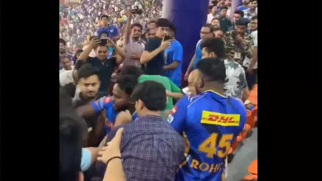 Watch: Fists fly in the stands as fight erupts at Arun Jaitley Stadium