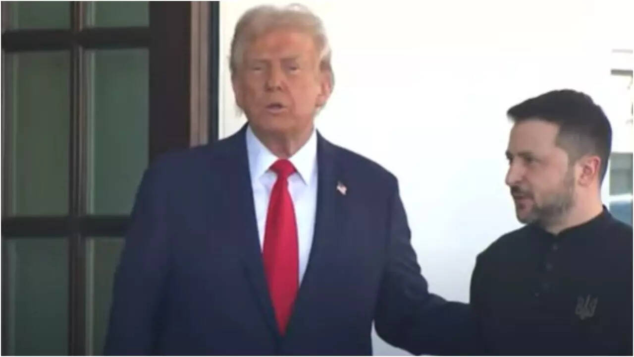 Donald Trump again accuses Volodymyr Zelenskyy of starting war