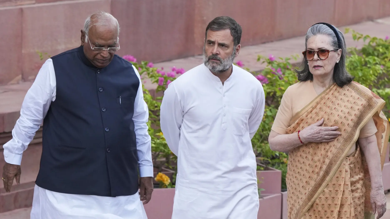 ‘Working against law’: Kharge attacks BJP over National Herald case