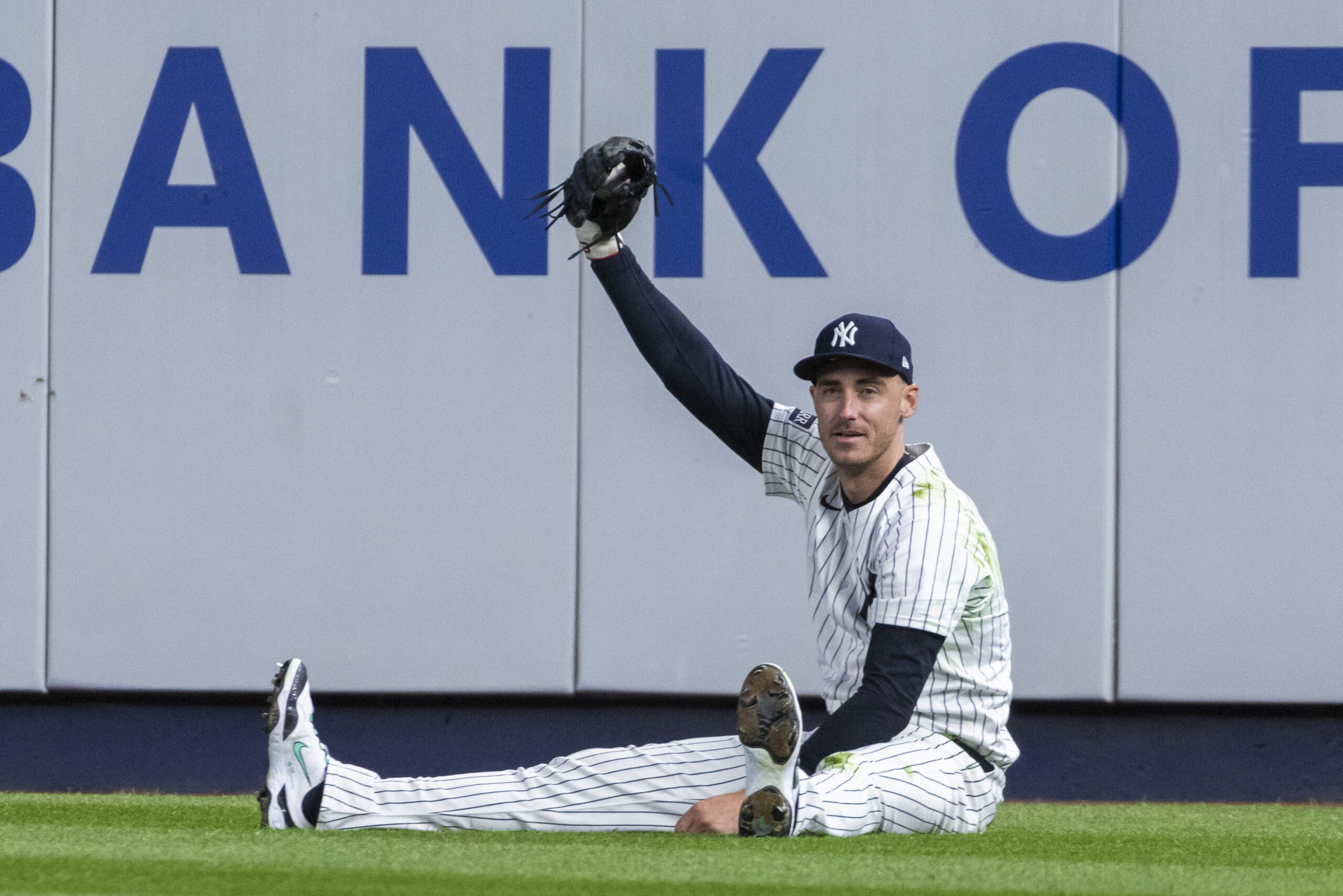 Cody Bellinger’s splendid diving catch seals Yankees’ sweep of Royals