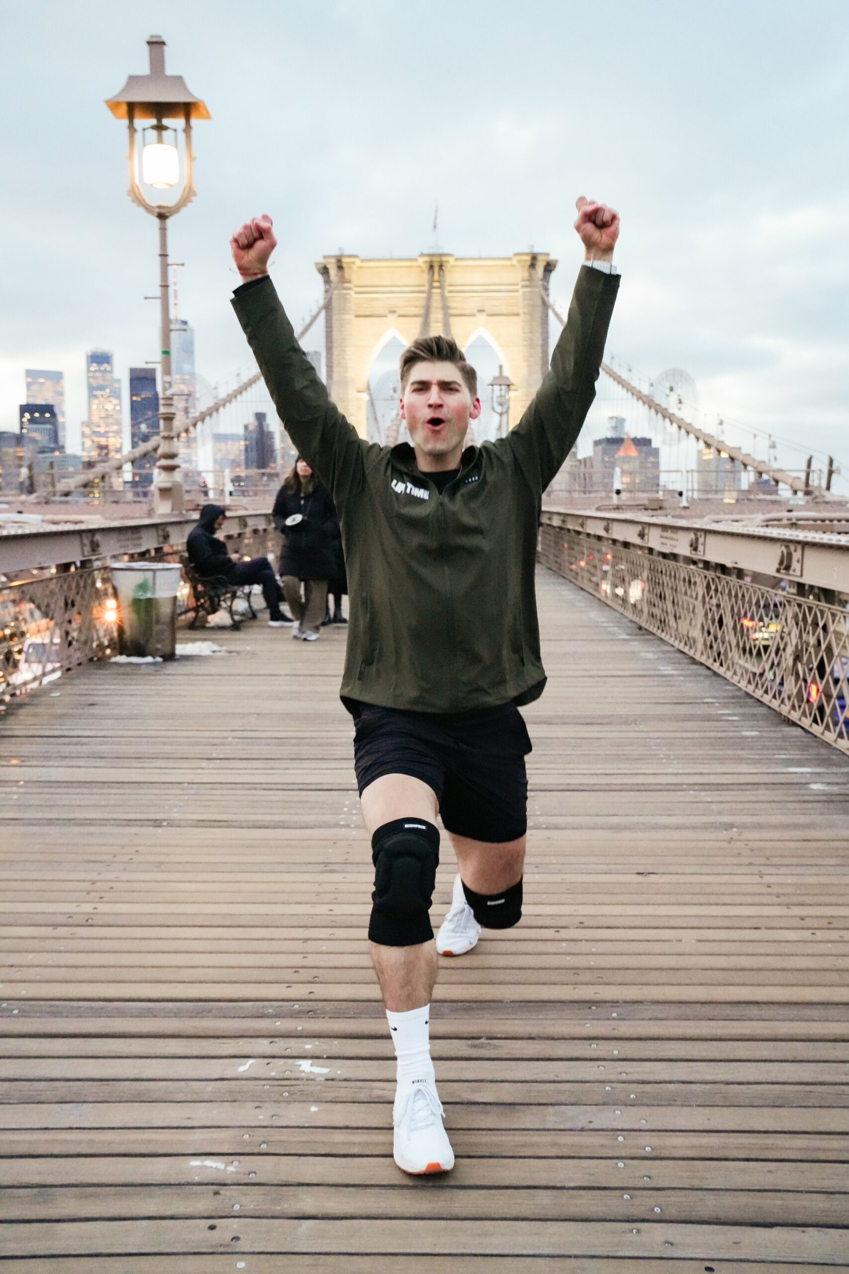 How many lunges you should be able to do at every age — and what to do if you have bad knees