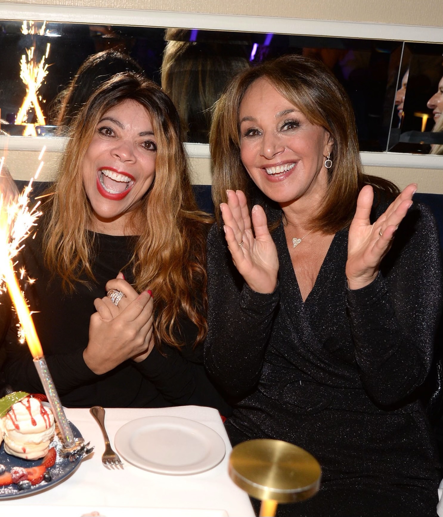 Wendy Williams seen dancing at NYC eatery as crowd yells ‘Go Wendy!’